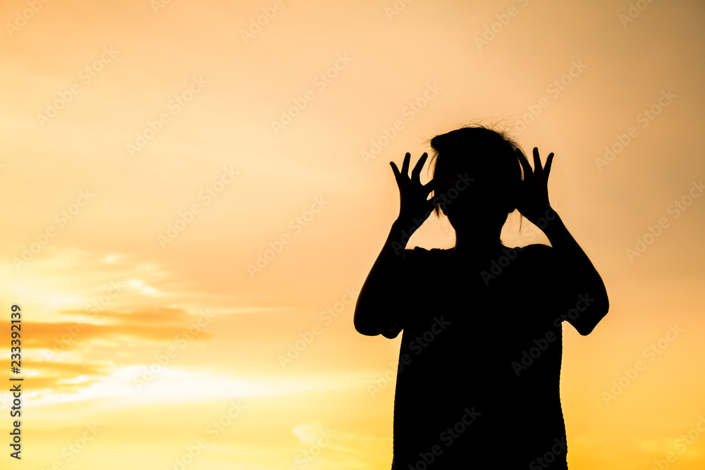 Naklejka premium silhouette Boy screaming out shout action