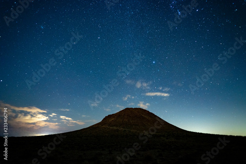Stars over mountain © FroZone