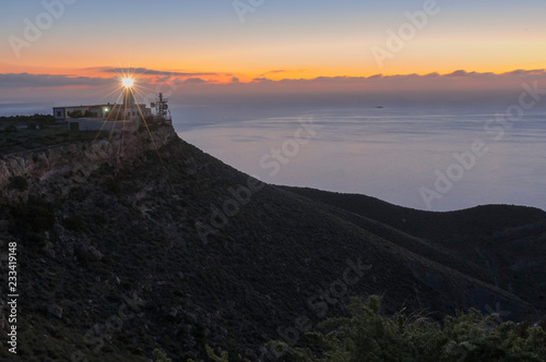 Destellos de luz en un faro