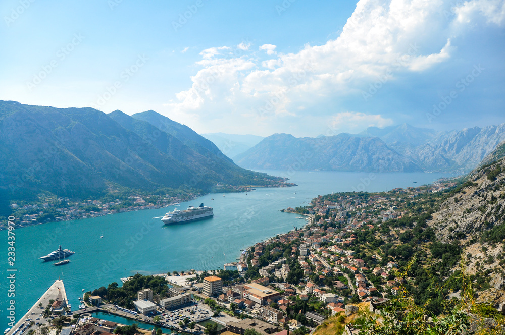Naklejka premium View of Kotor city from the mountain