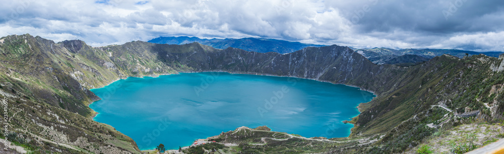 Obraz premium Quilotoa Lake