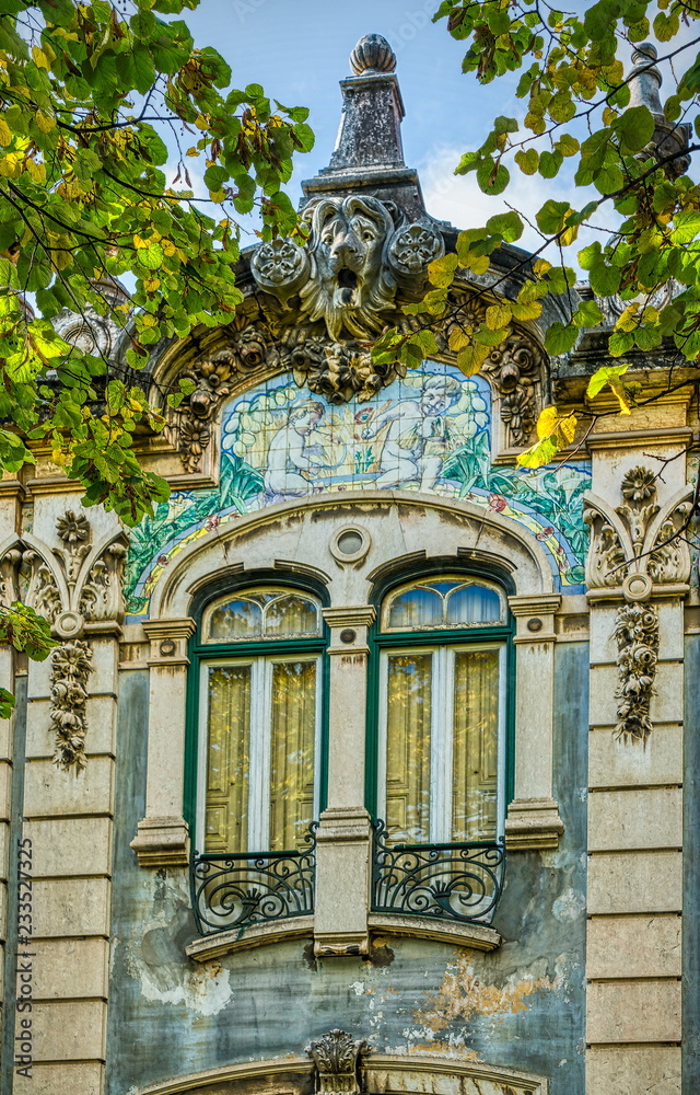 Fototapeta premium Fragment of Art Nouveau architecture style of Lisbon city