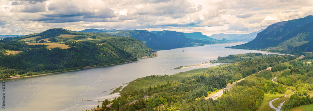 Overlook view of the Columbia River Gorge