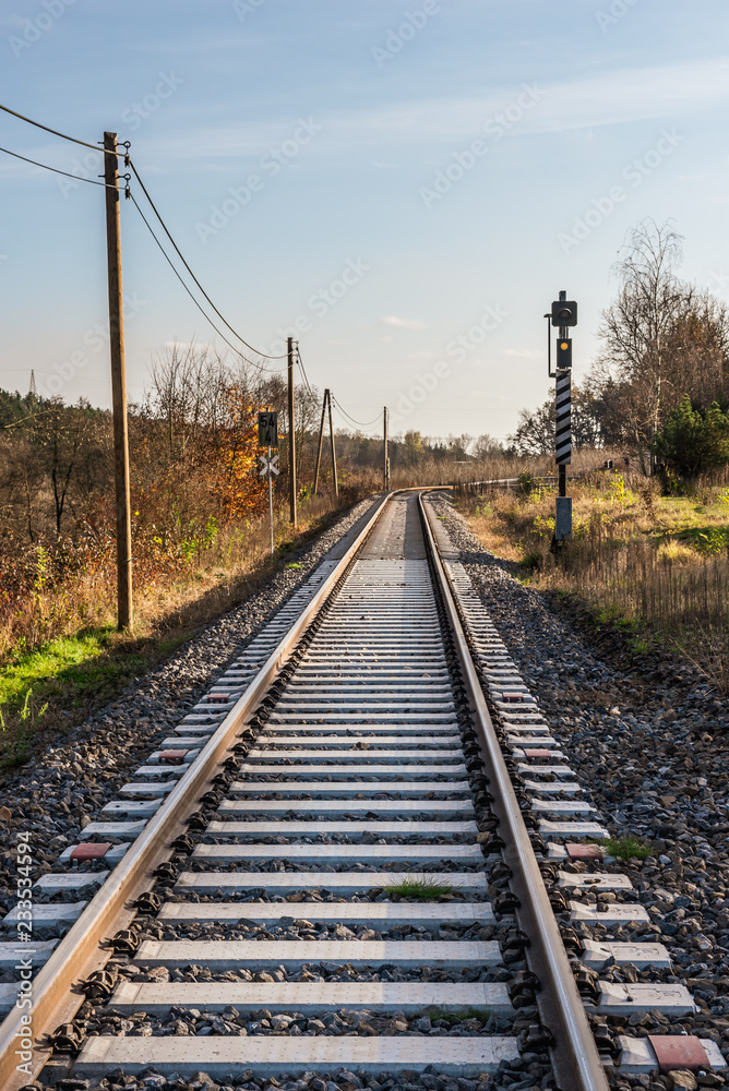 Bahngleise in die Weite