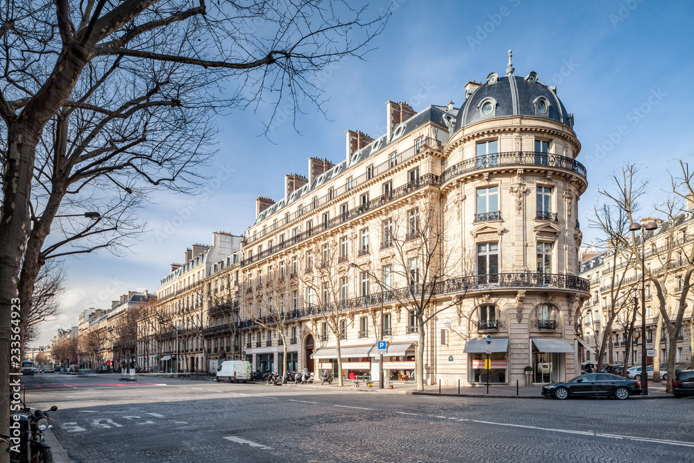Naklejka premium Boulevard Haussmann w Paryżu, Francja