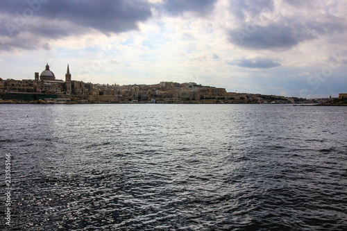 Fototapeta Naklejka Na Ścianę i Meble -  Skyline of Valletta and Marsamxett