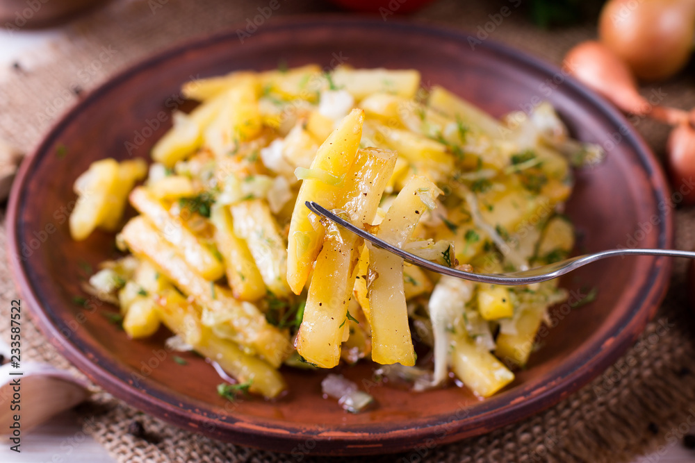 Roasted potatoes with herbs and spices