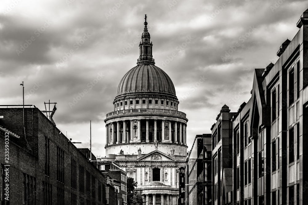 Black and white fine art picture of St. Pauls Cathedral in Central London, United Kingdom