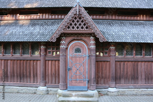 Detailaufnahme der Stabkirche in Hahneklee- Bockswiese, einem Stadtteil von Goslar im Oberharz photo