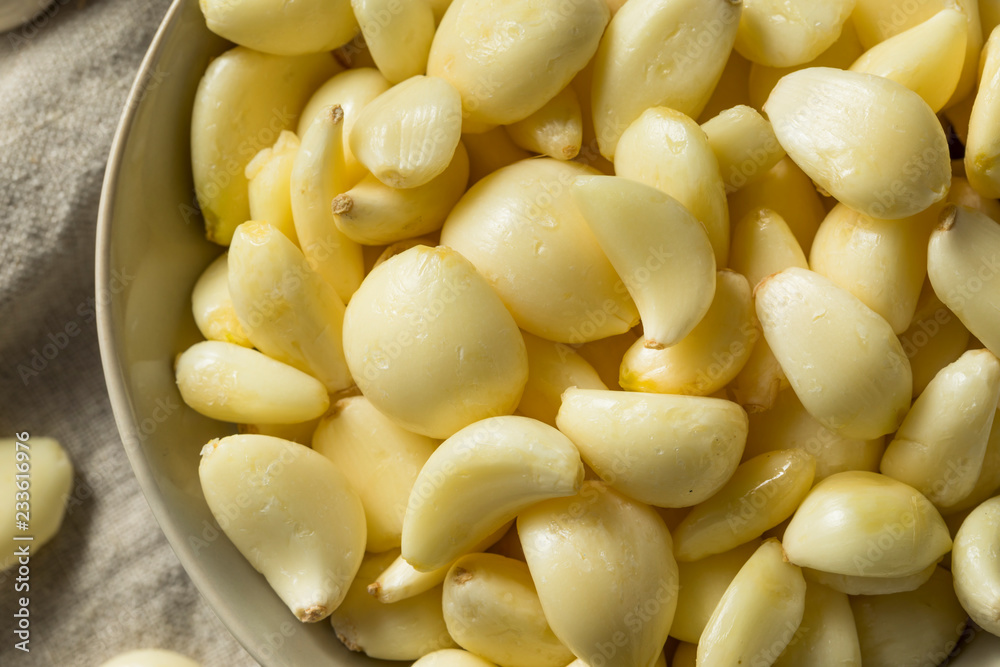 Raw Organic Peel Garlic Cloves Raw Organic Peel Garlic Cloves