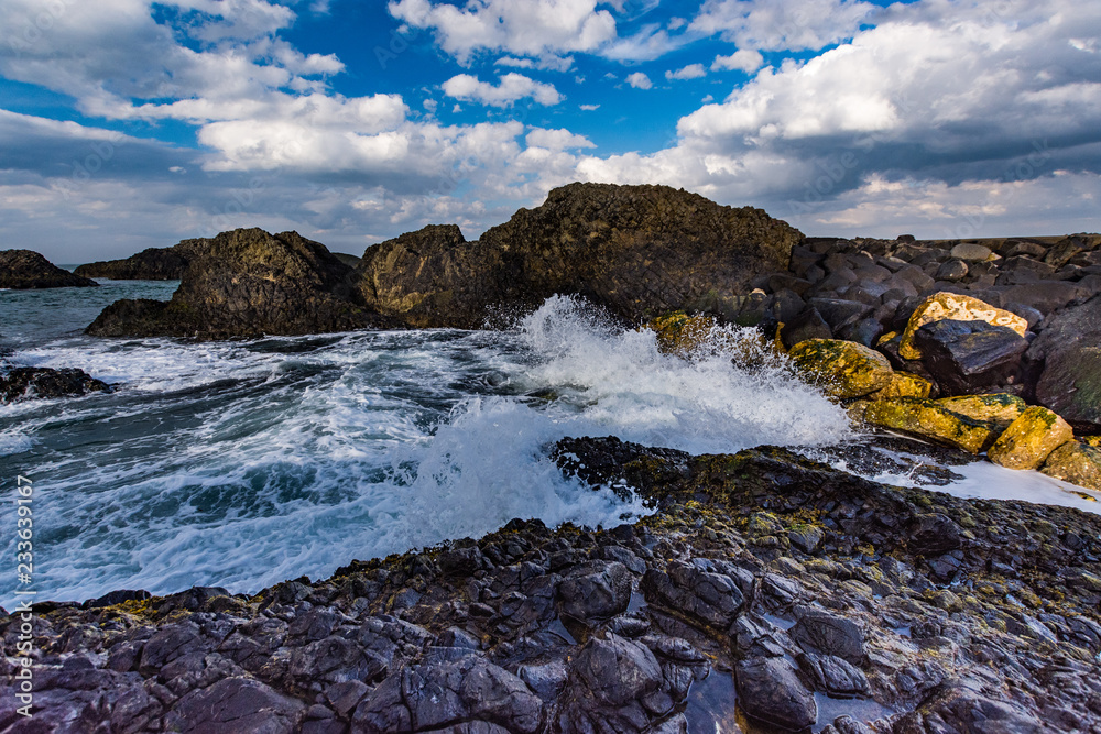 Obraz premium Ballintoy is a small village, townland and civil parish in County Antrim, Northern Ireland.