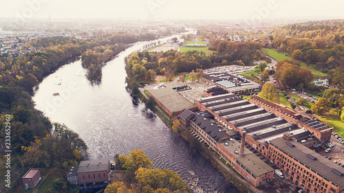 Fototapeta Naklejka Na Ścianę i Meble -  Factory by the river
