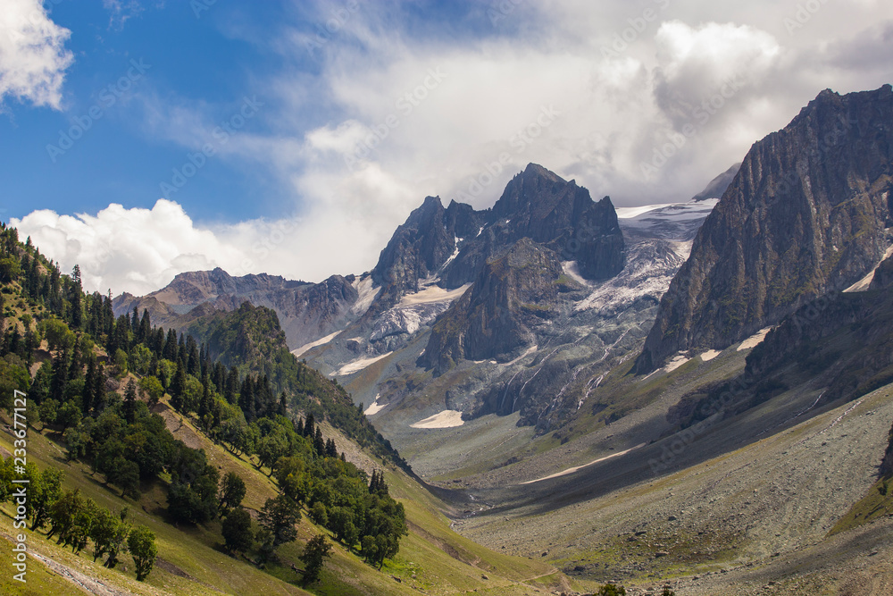 Beautiful mountain view of Sonamarg, Jammu and Kashmir state, India Beautiful mountain view of Sonamarg, Jammu and Kashmir state, India