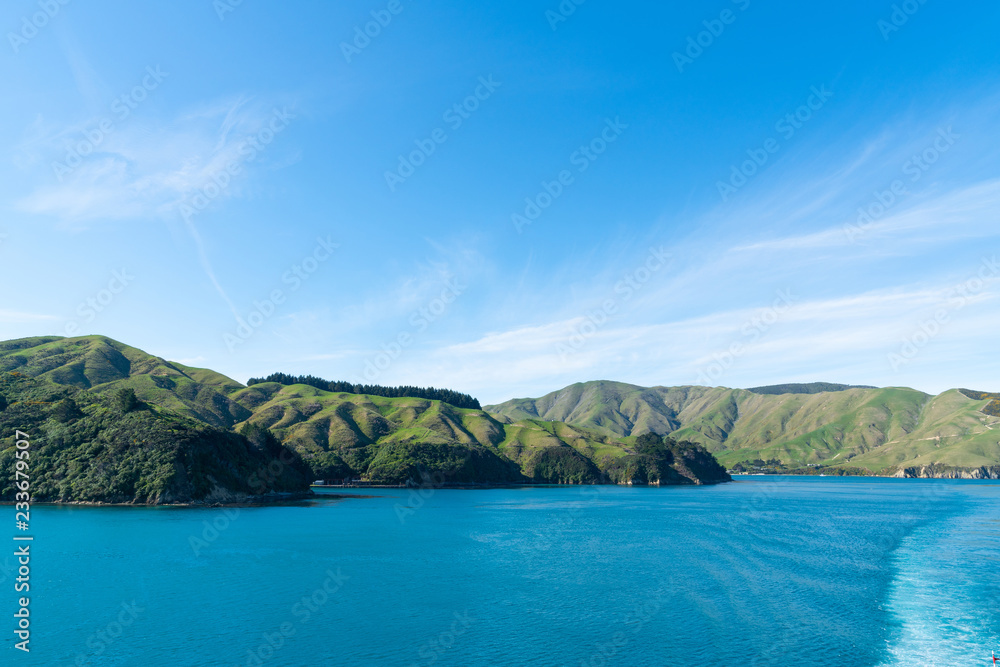 Fototapeta premium South Island coastline from ferry crossing