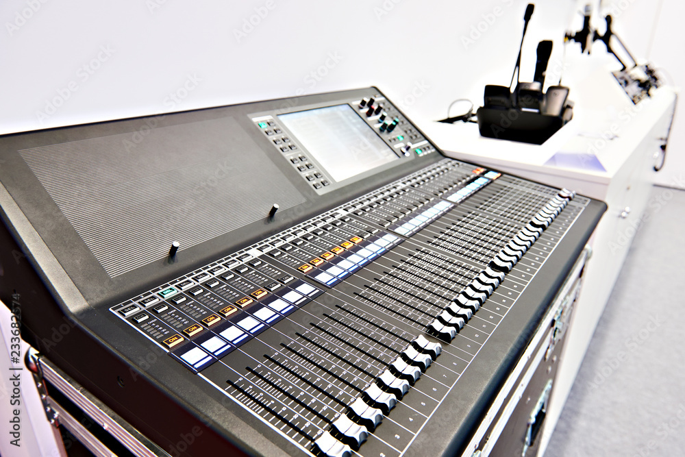 Digital professional audio mixing console