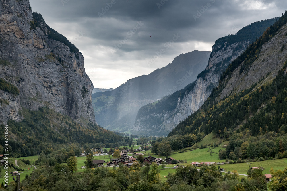 Naklejka premium Blick ins Lauterbrunnental von Stechelberg