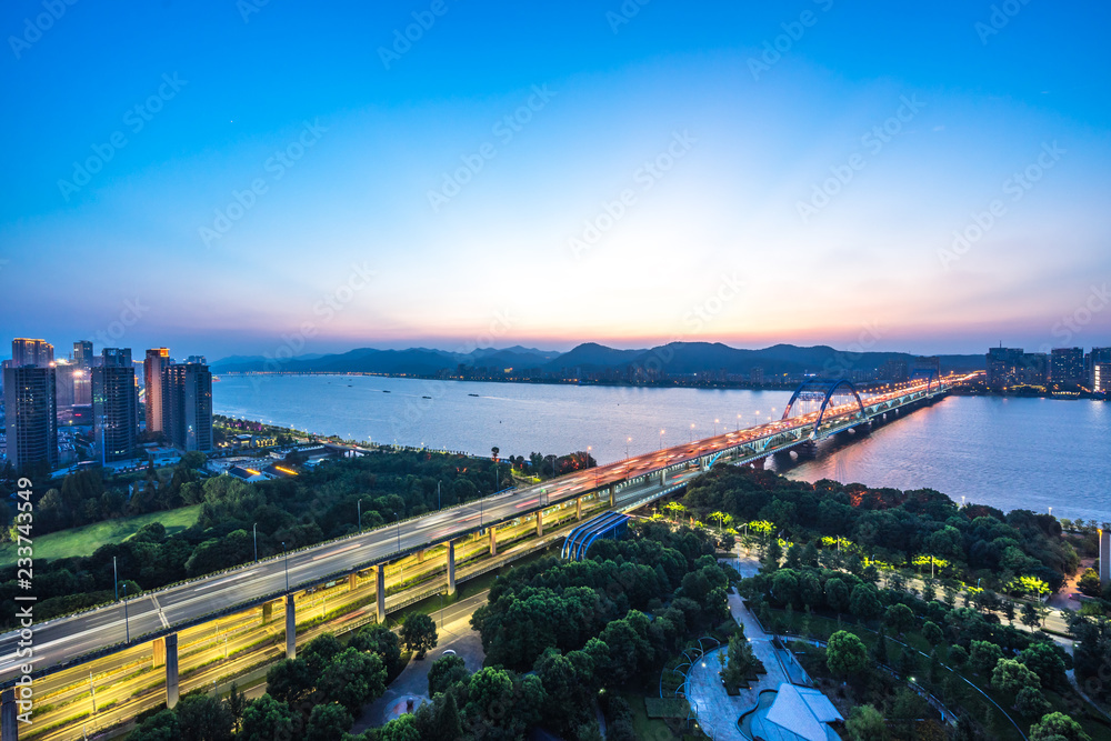 Fototapeta premium panoramic city skyline in hangzhou china