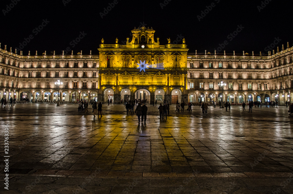 Fototapeta premium Christmas decoration on the facade of the town hall of the main square of Salamanca
