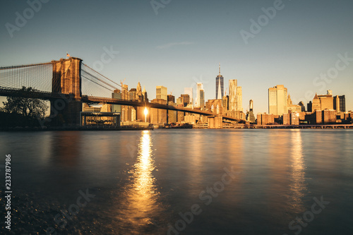 Fotografie New york city skyline with Brooklyn bridge