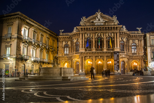 Catania Teatro Massimo © ROBERTO