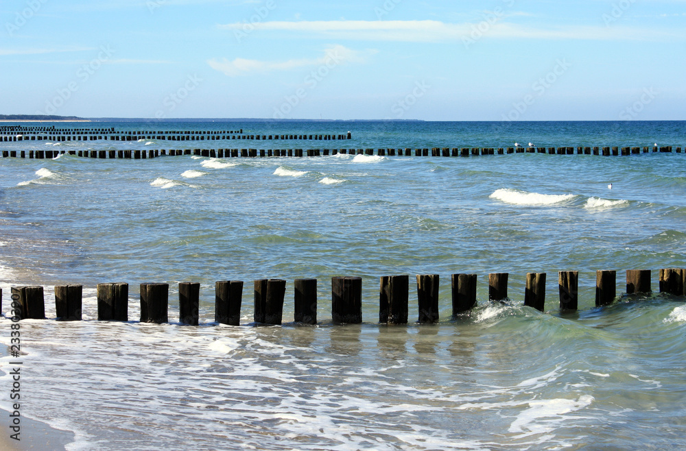 Fototapeta premium Ostseebad Zingst, Buhnen