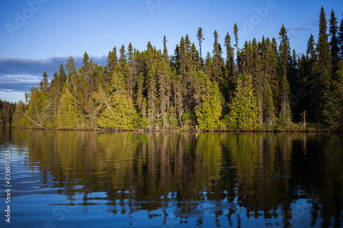 Fototapeta Naklejka Na Ścianę i Meble -  Reflecting Lake