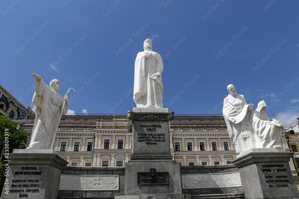 Obraz premium Princess Olga Monument in Kiev, Ukraine