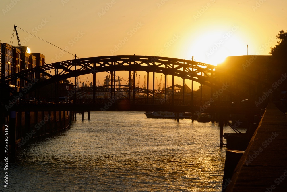 Colors of the evening sun in the Speicherstadt Colors of the evening sun in the Speicherstadt