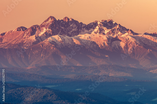 Fototapeta Naklejka Na Ścianę i Meble -  Beautiful autumn panorama over Pieniny to snowy Tatra mountains in the morning, Poland, Slovakia