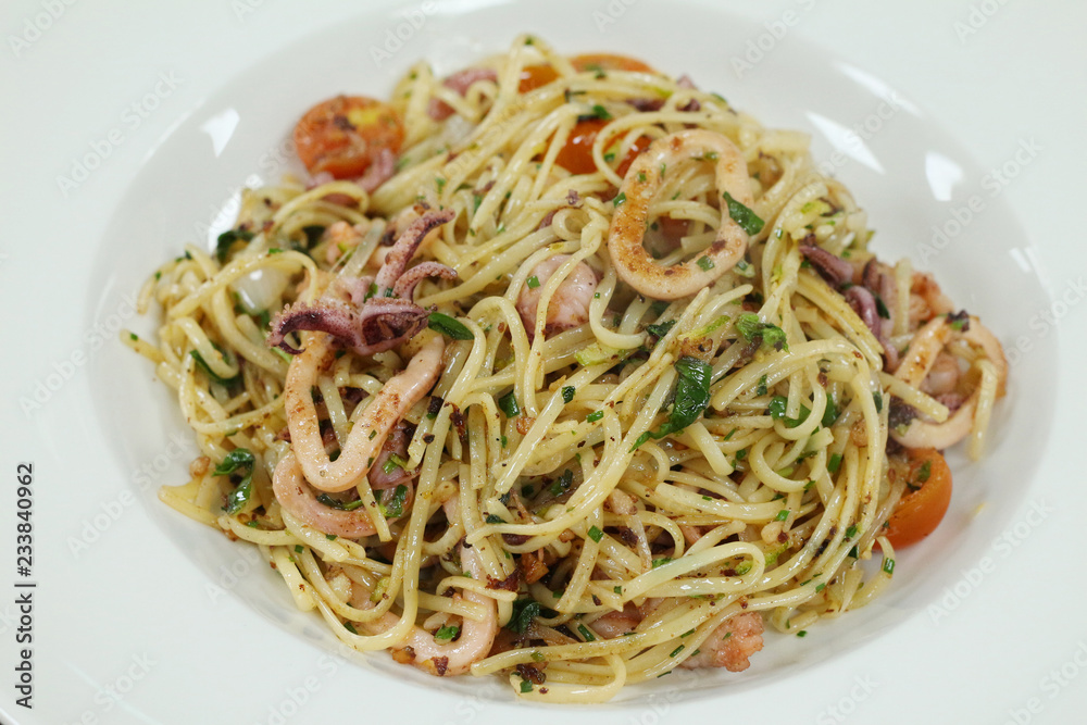 seafood linguine pasta