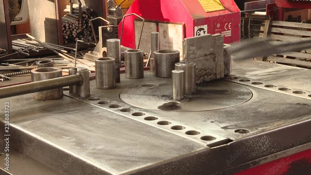 Production of metal loops for concrete products. Hooking loop. Hollow ...