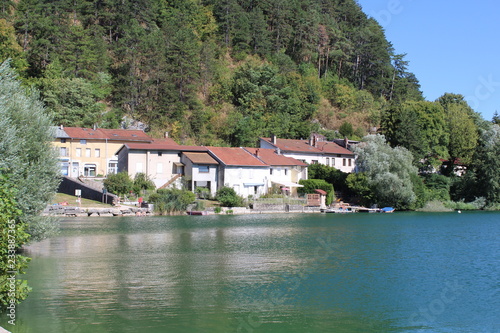 Lac de nantua - Ain photo