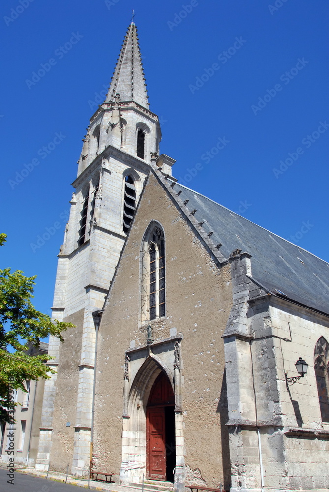 Ville de Vendôme, architecture, église, bâtiment classé, colombages, département du Loir-et-Cher, France
