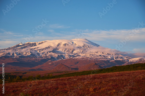 Ushkovsky is a large volcanic massif located in the central part of Kamchatka Peninsula, Russia. © Михаил Илюшин