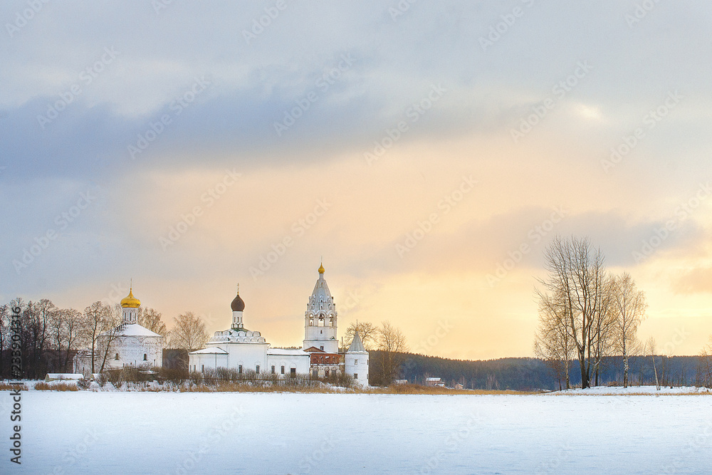 Obraz premium church in winter