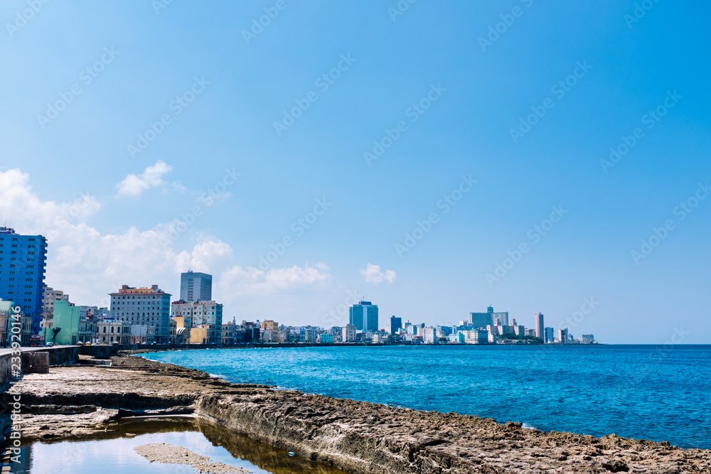 Fototapeta premium El malecon in Havana, Cuba