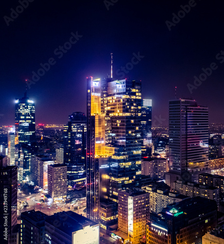 Wallpaper Mural Rondo ONZ Torontodigital.ca