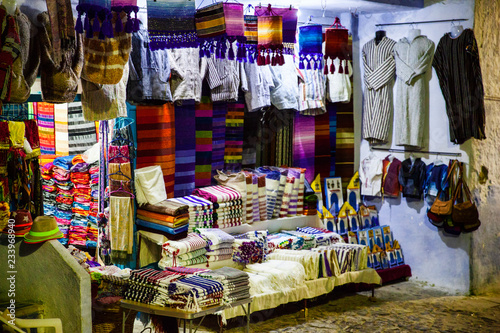 Street market in Chefchaouen, Morocco, 2017 © vladislavmavrin