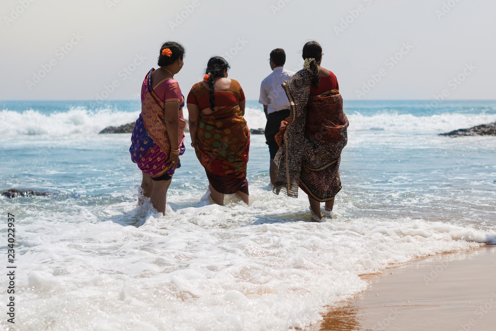 Beach dress for indian ladies deals