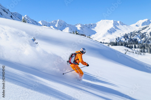 Zwei Tiefschnee-Enthusiasten im Kleinwalsertal photo