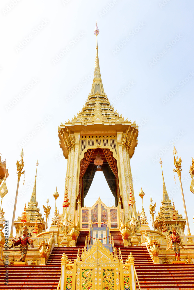 Fototapeta premium Bangkok, Thailand - November 04, 2017; The Beautiful Royal Gold Crematorium for King Bhumibol Adulyadej in bangkok at November 04, 2017