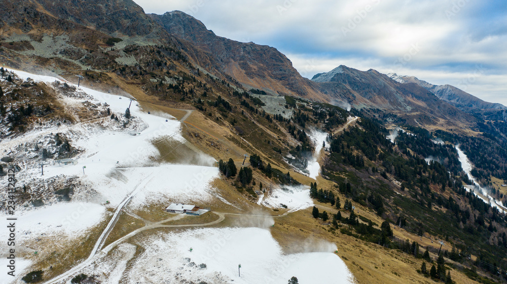 Künstliche Beschneiung in Obertauern (Österreich)