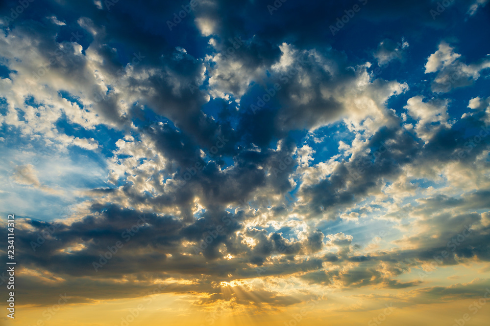 Obraz premium Sky clouds,sky with clouds and sun