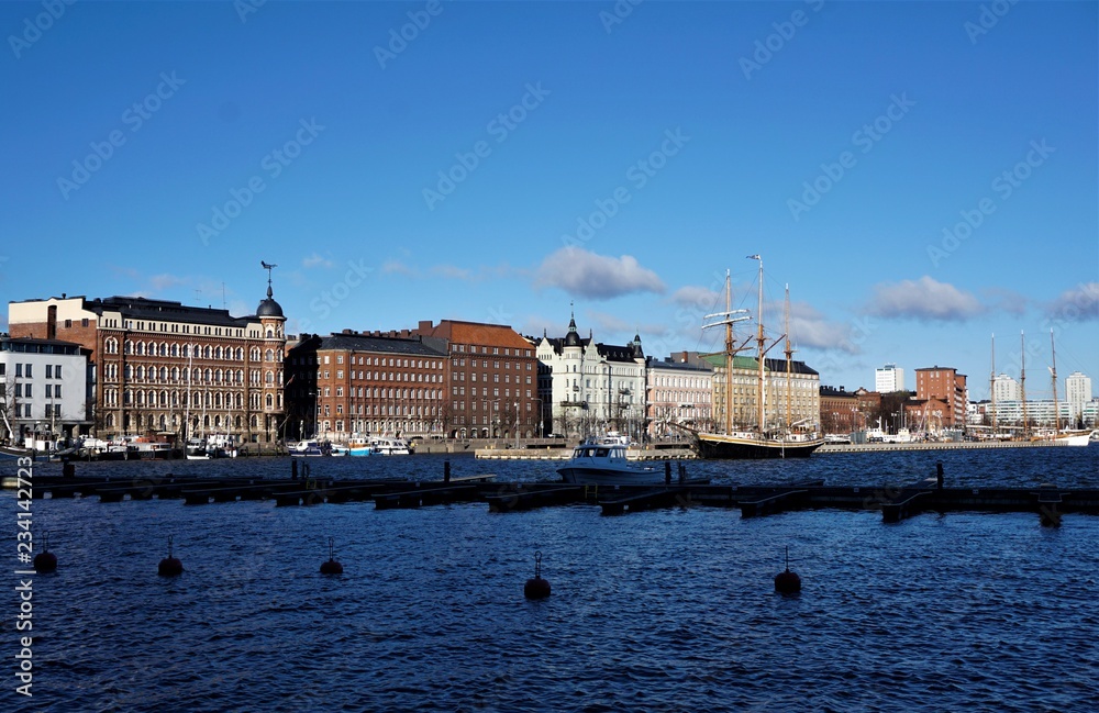 Obraz premium View on residential homes at the harbour of Helsinki