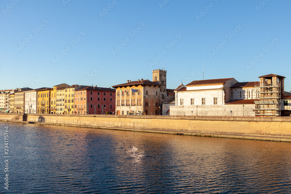 Embankment of the river Arno
