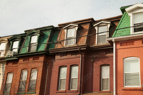 Obraz na płótnie Row of brick homes in Canada w salonie