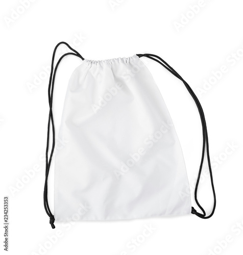 biały plecak z czarnym sznurkiem na białym tle