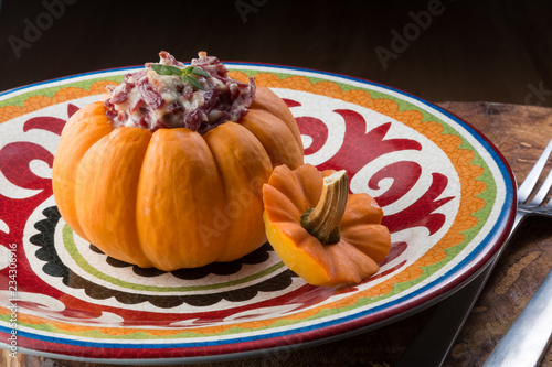 Tableau sur toile pumpkin with dried meat