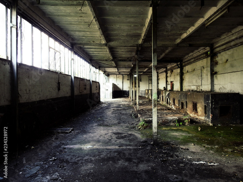 Heizhaus in einer verlassenen Kaserne © triangelbob