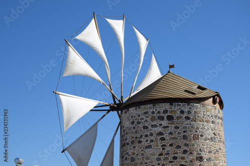 Windmühle in  Antimachia auf Kos photo